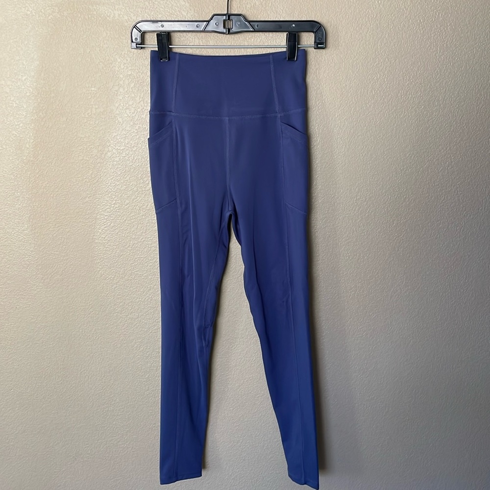 High Waisted Legging - Picture 2 of 8